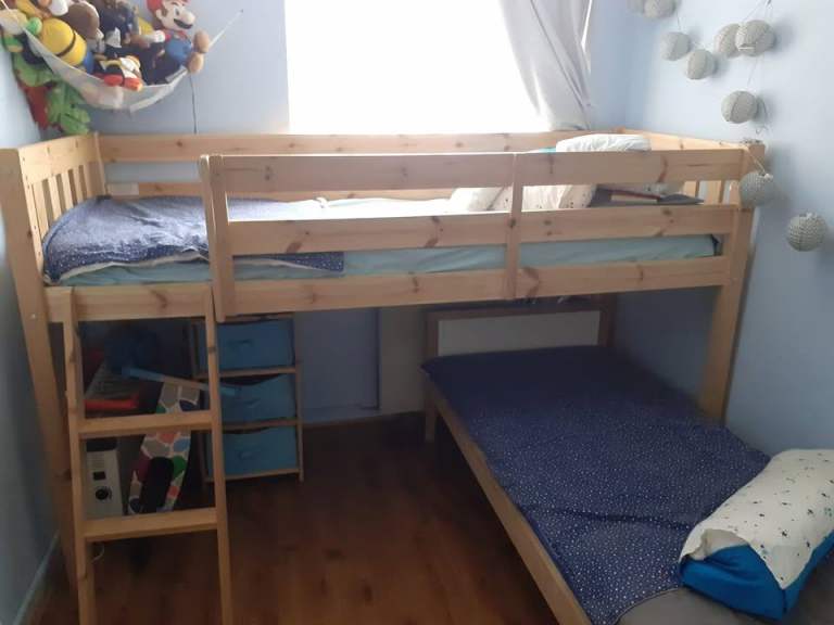 Kid bed that's under the mid sleeper