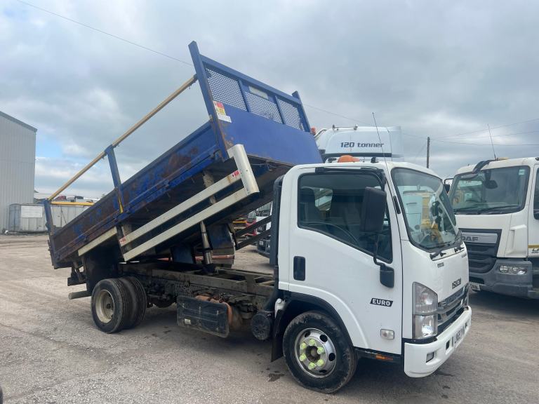 ISUZU TRUCKS FORWARD N75.150 AUTO STEEL TIPPER 
