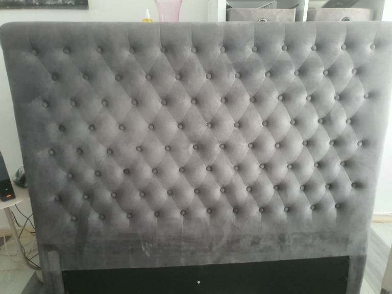 Headboard for double bed 
