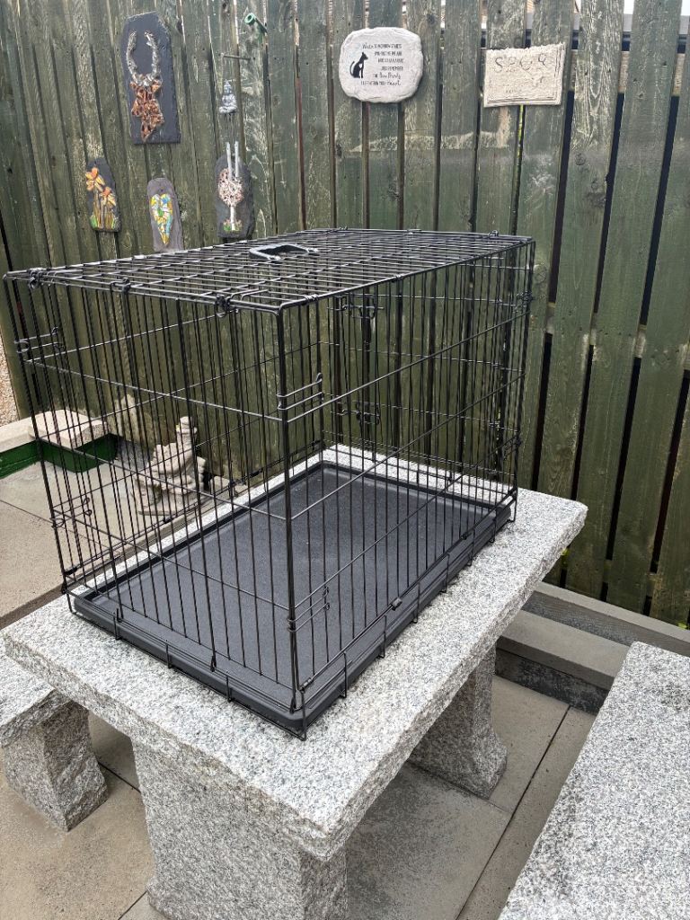 Brand new dog cage 