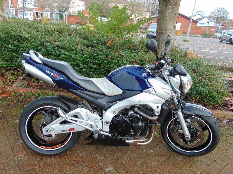 Suzuki GSR600 2007 naked factory streetfighter superb new MOT ok A2 restriction