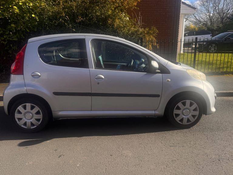 Peugeot, 107,ULEZ £20 road tax , Parking sensor 998 (cc), 5 doors