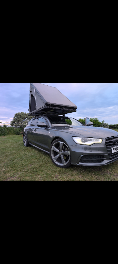 Good Condition Grey Clamshell Rooftop Tent