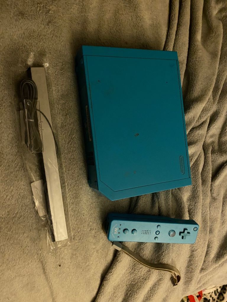 Limited Edition Blue Nintendo Wii Console PAL