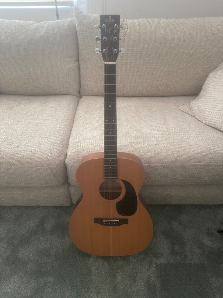 Sigma 000ME Acoustic Guitar 