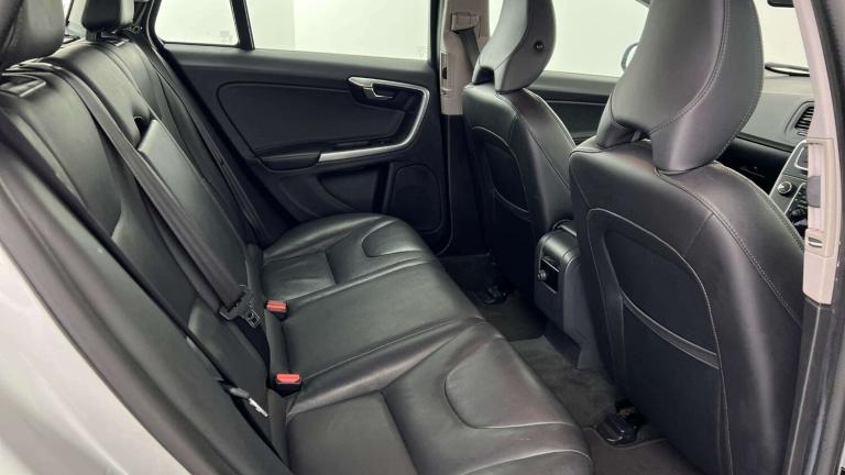 2013 Volvo V60 D2 [115] SE Lux 5dr ESTATE Diesel Manual
