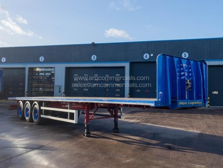SDC FLATBED TRI AXLE TRAILER