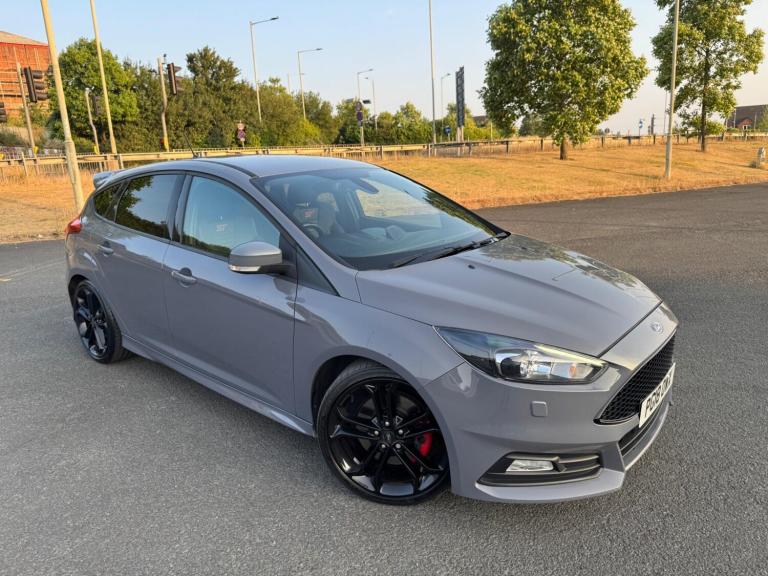 2018 Ford Focus 2.0T EcoBoost ST-3 Euro 6 (s/s) 5dr HATCHBACK Petrol Manual