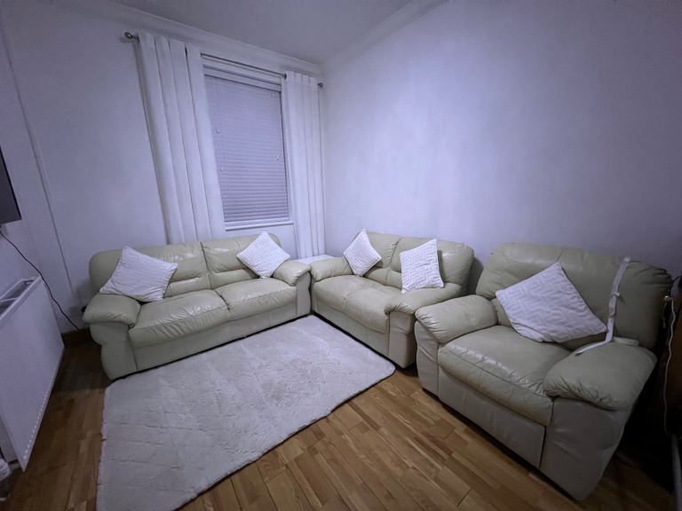 3 peice sofas