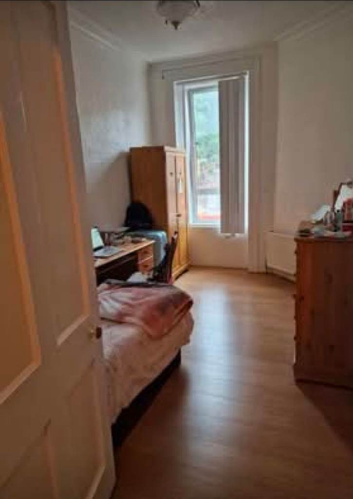 ROOM AVAILABLE NEXT TO UWS PAISLEY 