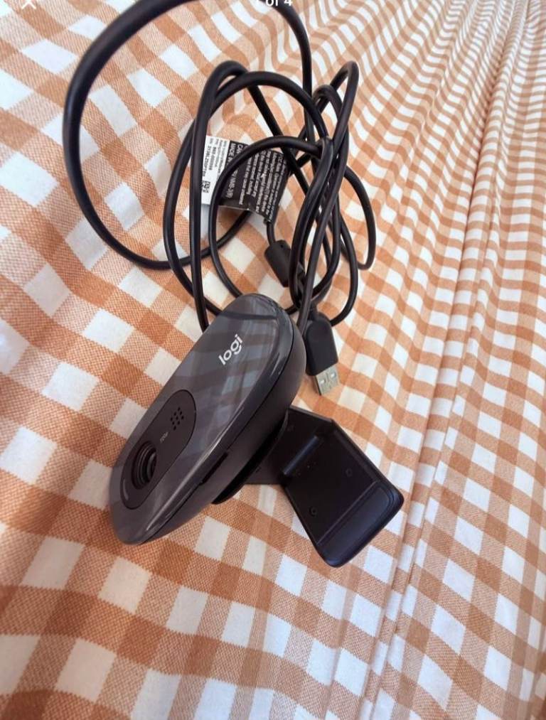 Logitech Webcam – Good Condition, USB Connection