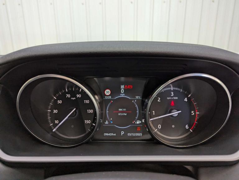 2017 Land Rover Discovery 3.0 Discovery HSE TD6 Auto 4WD 5dr SUV Diesel Automatic