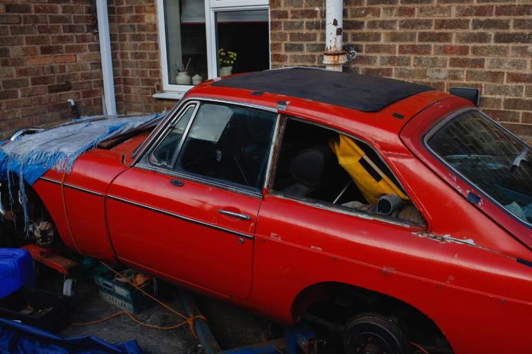 1976 MGB GT – Classic Project Car – TGF 255R