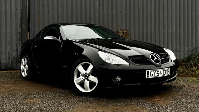 Mercedes-Benz SLK Convertible automatic 16 SERVICES AND VERY LOW MILES 