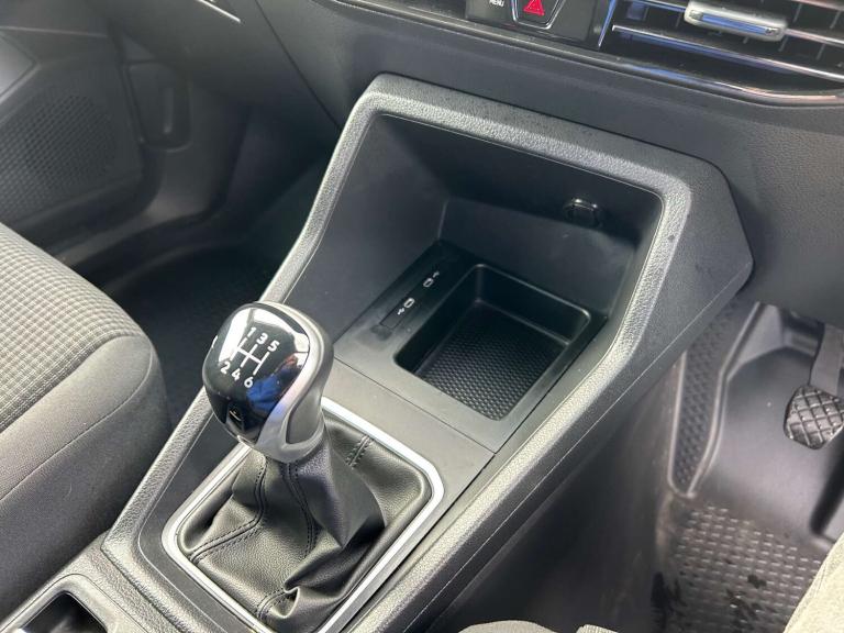 2022 Volkswagen Caddy 2.0 Caddy C20 Commerce+ TDI Panel Van Diesel Manual