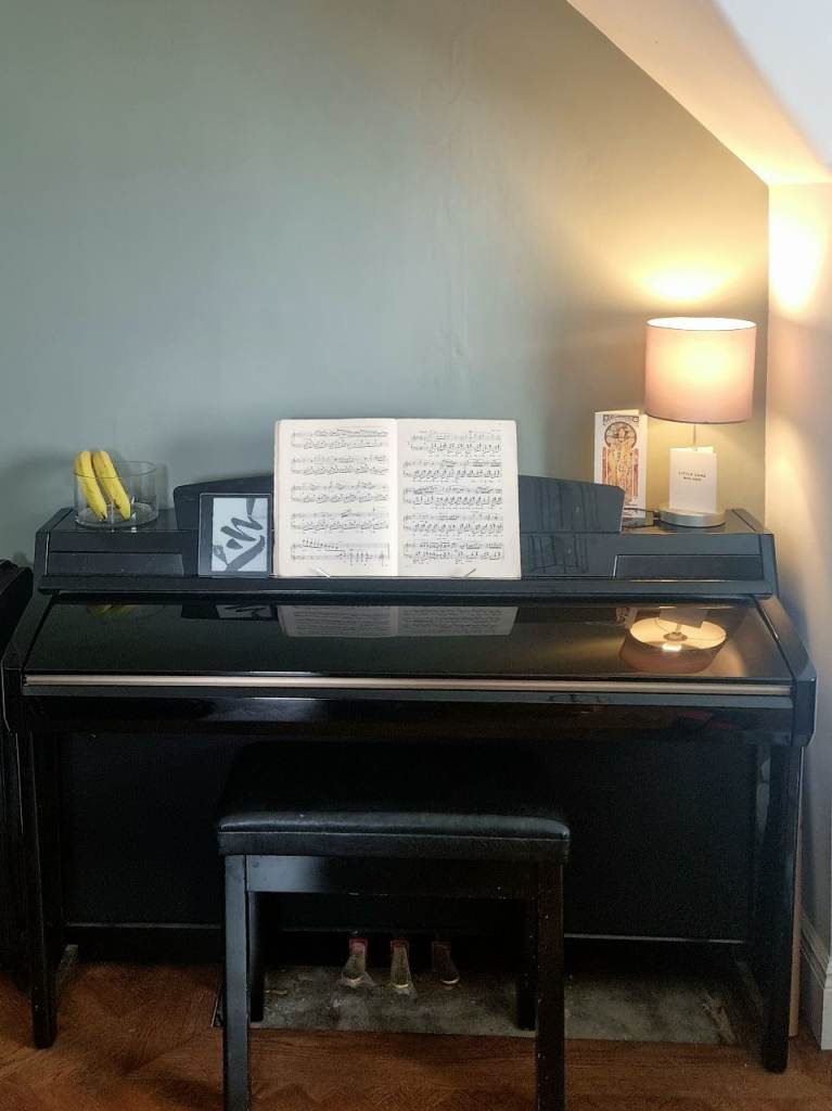 Yamaha Clavinova CLP-280 Electric Piano - Very Good Condition