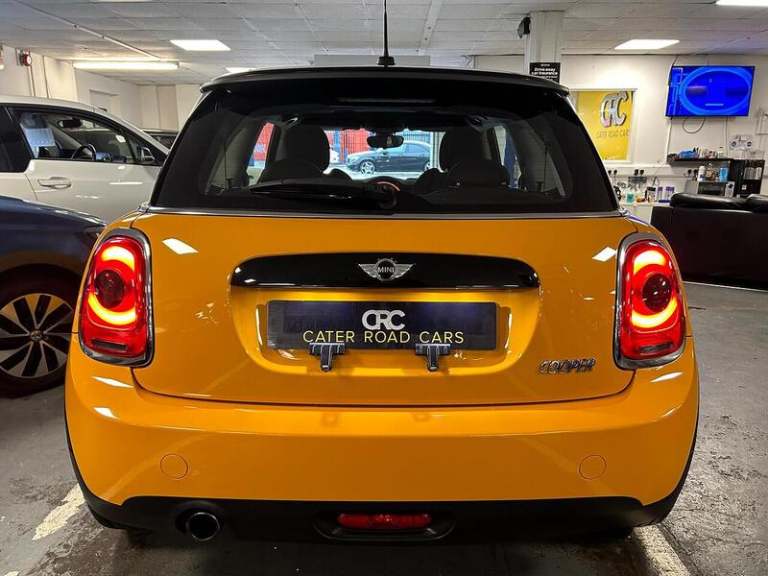 2017 MINI Hatch 1.5 Cooper Hatchback 3dr Petrol Manual Euro 6 (s/s) (136 ps) Hatchback Petrol Manual