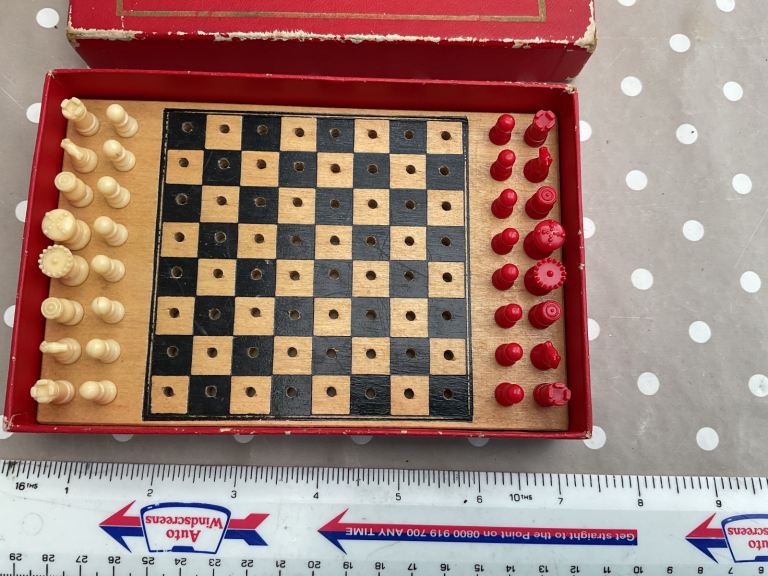 VINTAGE POCKET CHESS SET BOXED, COLLECTION BRIGHTON