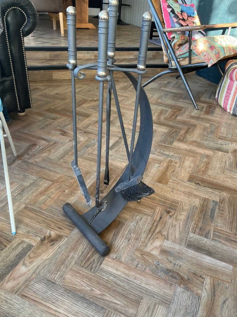 Fireside companion set. 