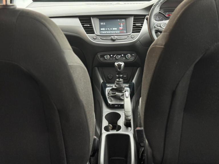 2019 Vauxhall Crossland X 1.2T ecoTec [110] SE 5dr [6 Speed] [S/S] HATCHBACK PETROL Manual