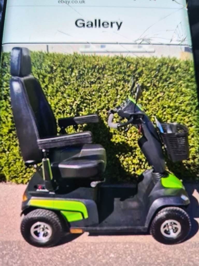 Large invacare mobility scooter can deliver good condition 