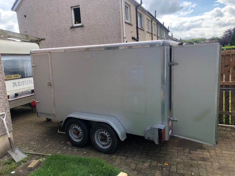Indespension box trailer