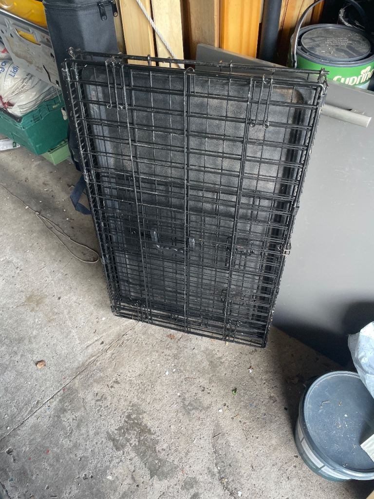 Dog crate 