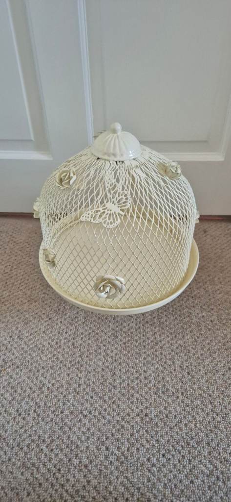 Cream Metal Decorative Cake Stand with Mesh Dome