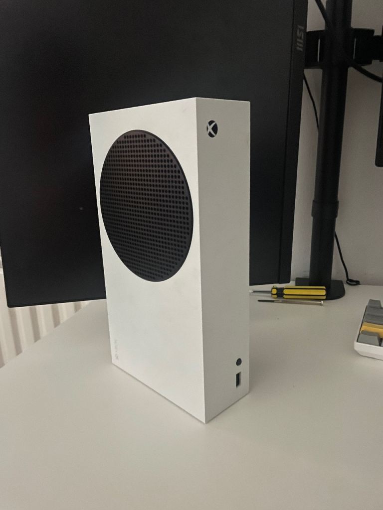 Xbox Series S With Controller + Original Box and Cables
