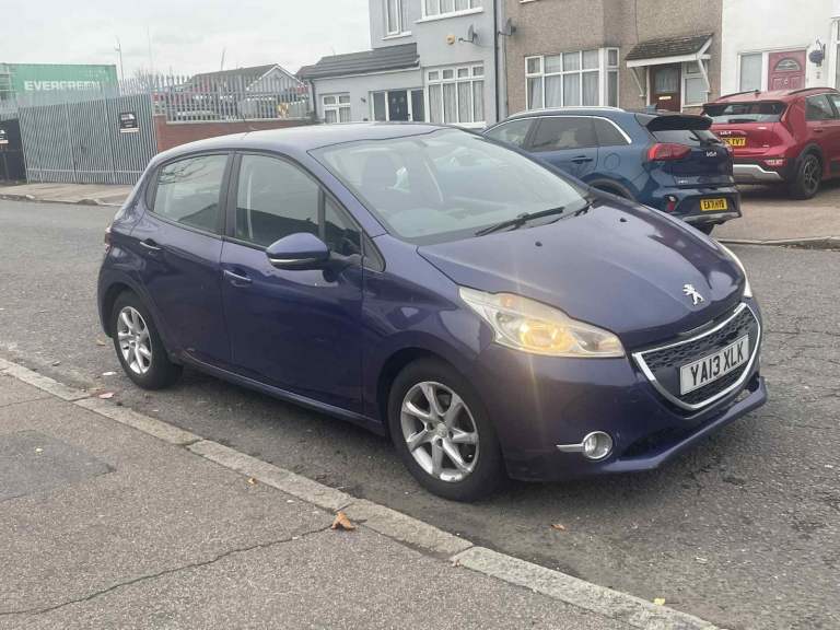 Peugeot 208 1.2 Petrol 1 Year Mot 2013 