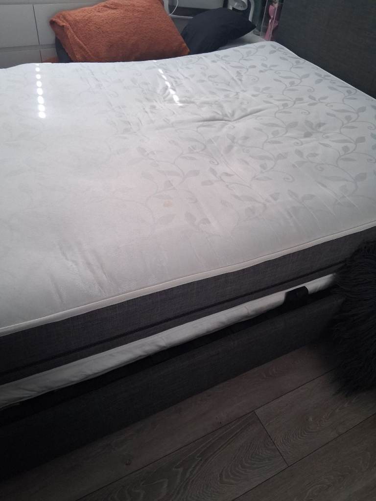 Free king size mattress 