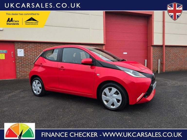 2015 Toyota AYGO 1.0 VVT-i x-play Euro 5 5dr Euro 5 Hatchback Petrol Manual