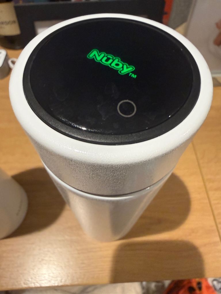 Nuby RapidCool Portable Bottle Maker – White, Good Condition