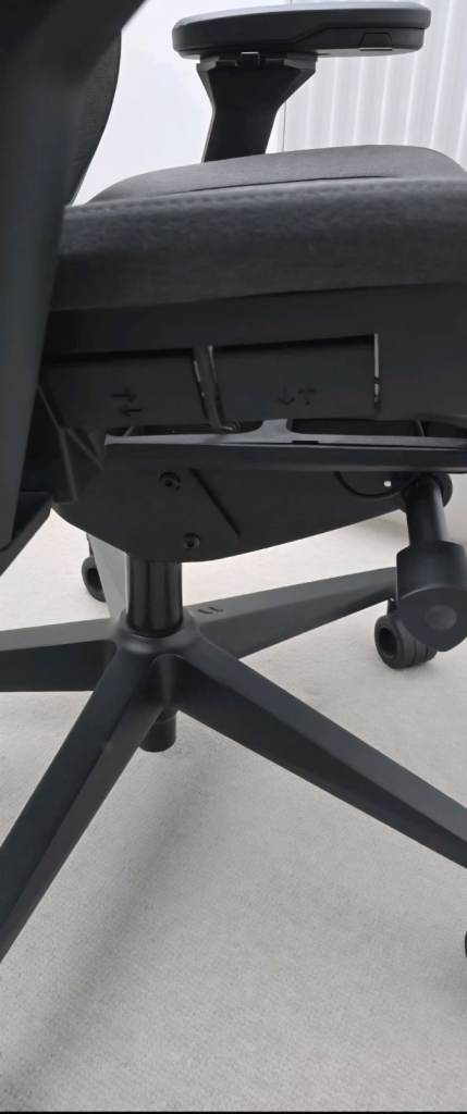 Ergonomic Chair - Fractional Design Refine (Mesh Dark, 4D Armrests, Lumbar & Height Adjestable)