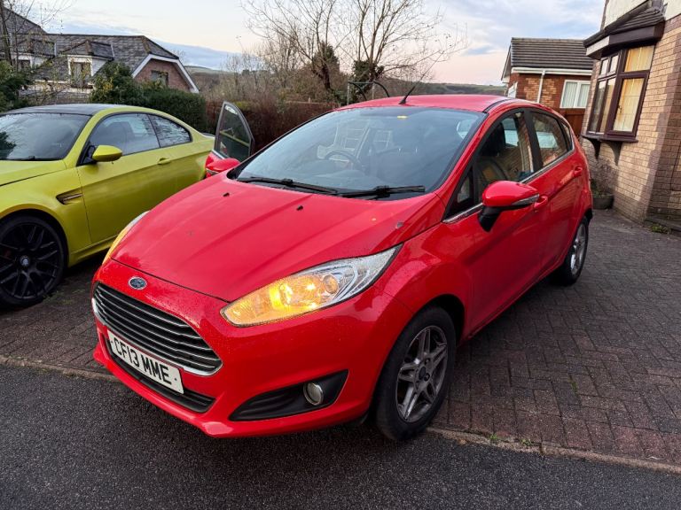 Ford, FIESTA, Hatchback, 2013, Semi-Auto, 1597 (cc), 5 doors