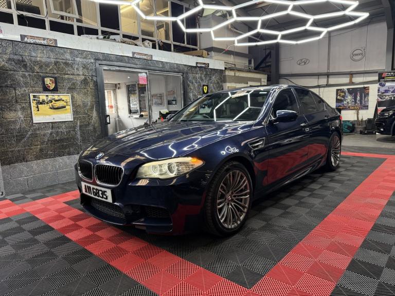 BMW M5 4.4 M5 Saloon 2011