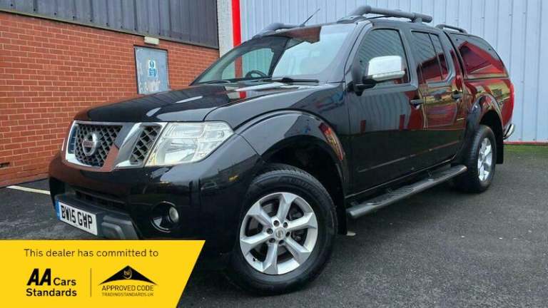 2015 Nissan Navara Double Cab Pick Up Tekna 2.5dCi 190 4WD Auto PICK UP DIESEL Automatic
