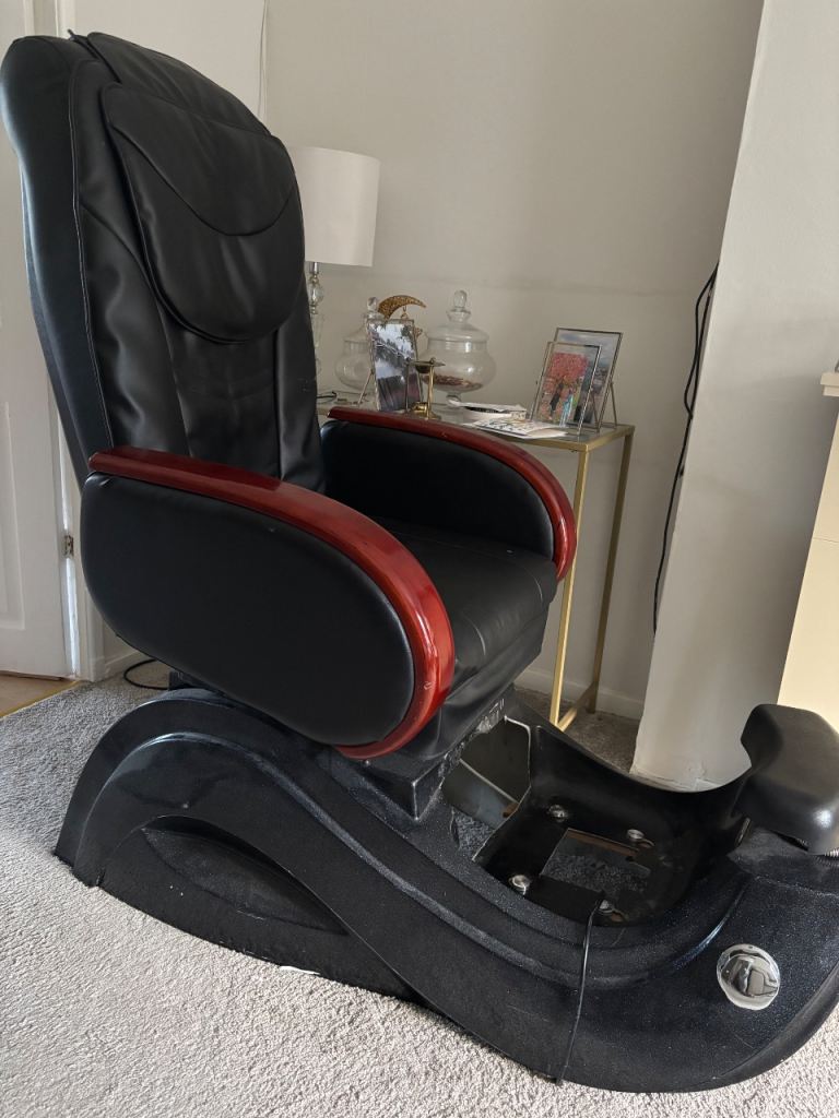 Pedicure massage spa chair