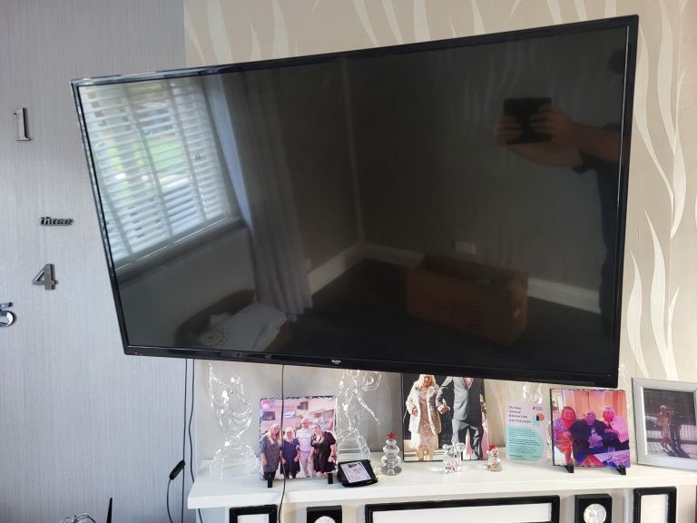 Bush 47 inch Black Flat Screen TV – Good Condition
