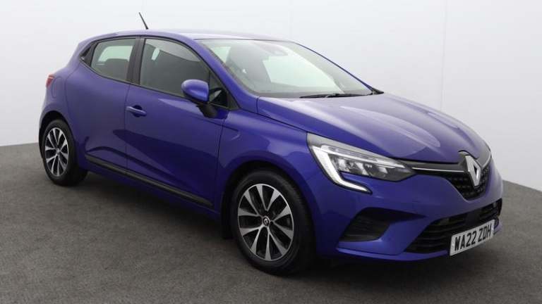 2022 Renault Clio 1.0 TCe 90 BHP Iconic Edition Hatchback 5dr Petrol Manual  * Only 5000 Mile Hat...