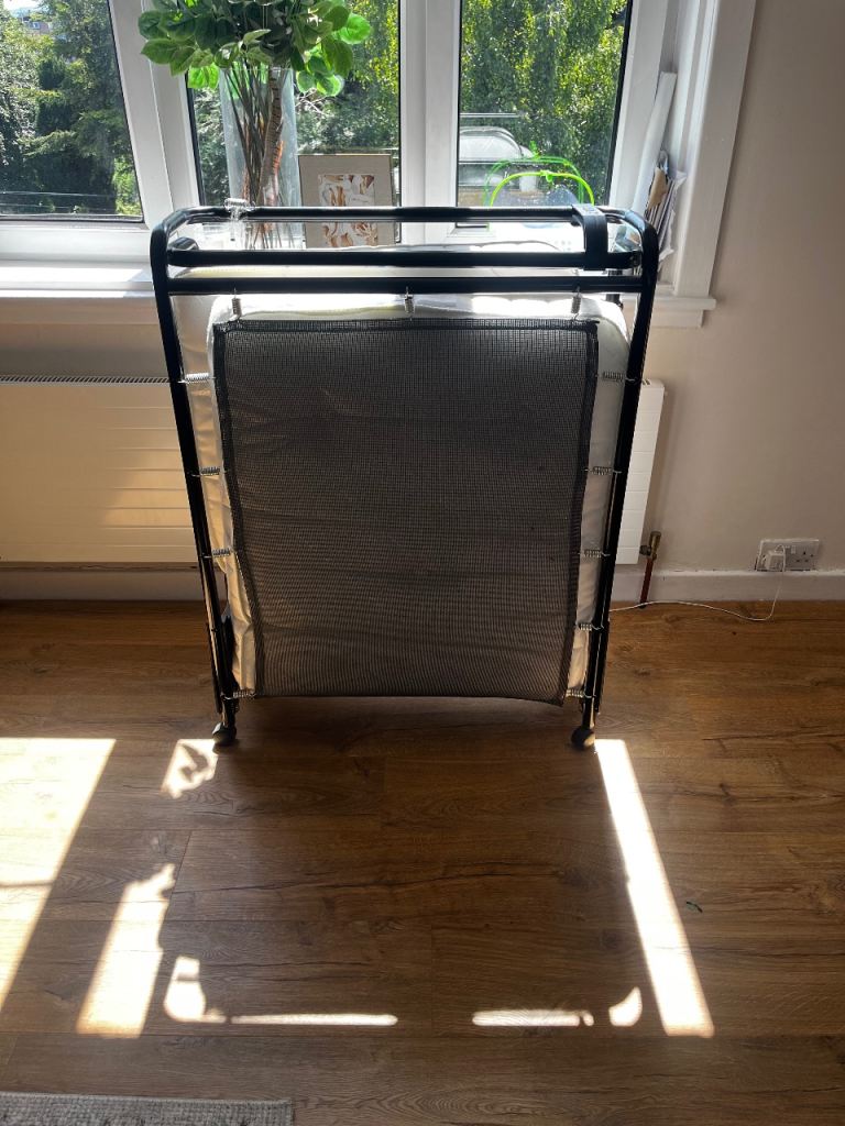 Jay-be fold away bed