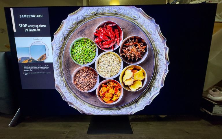 SAMSUNG QE85Q95TATXXU 85″ Smart 4K Ultra HD HDR QLED TV with Bixby, Alexa & Google Assistant.