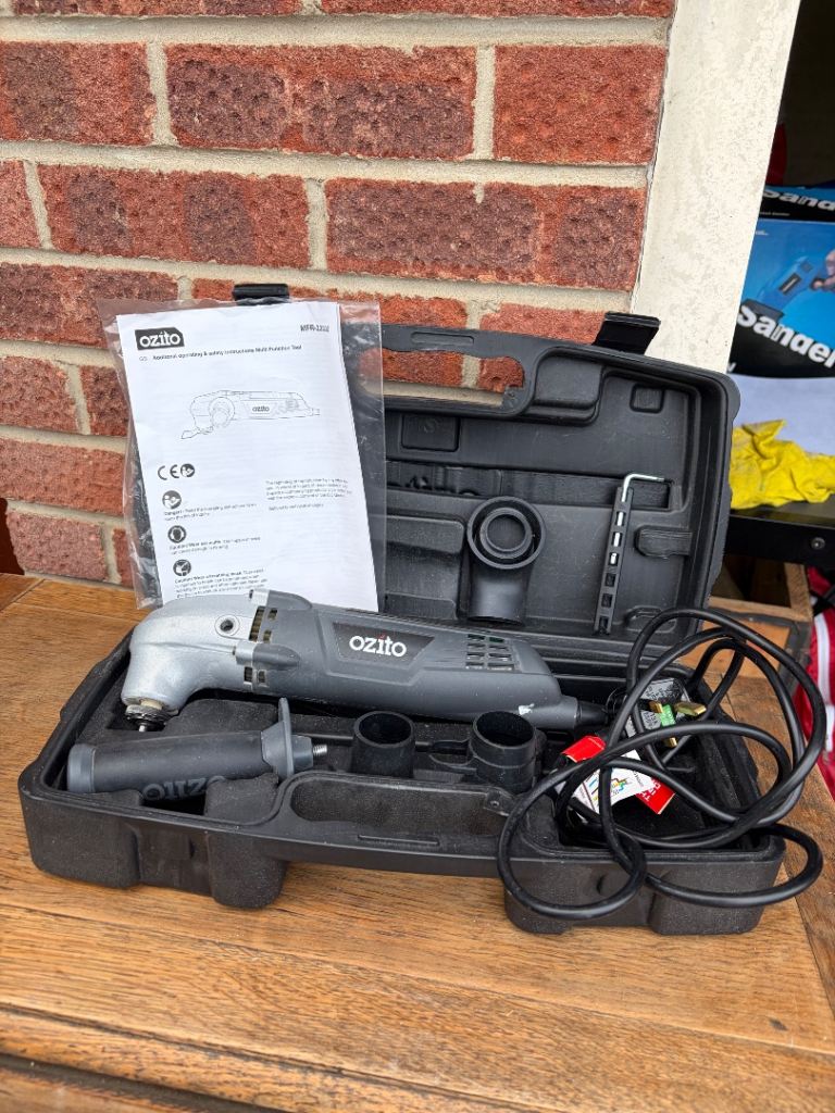 Ozito 300W Multi-Function Tool (MFR-2200)
