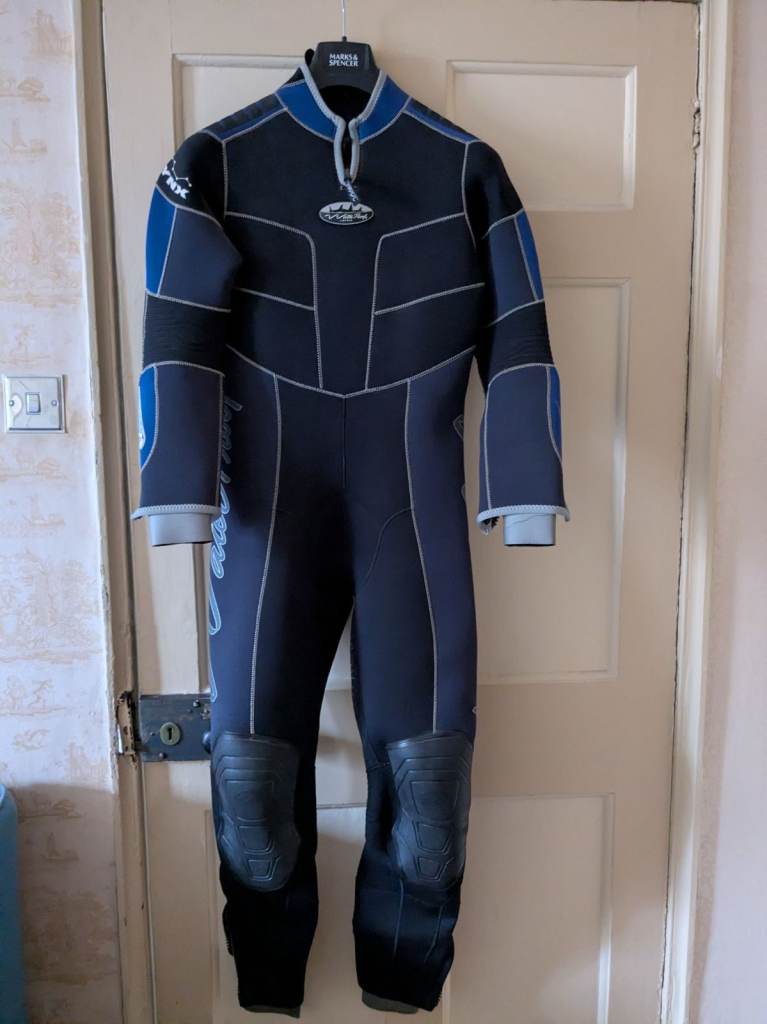 Diving/Snorkelling Equipment