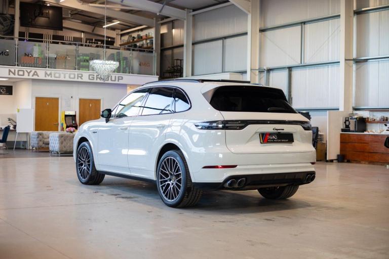 2020 Porsche Cayenne E-Hybrid 5dr Tiptronic S ESTATE PETROL/ELECTRIC Automatic