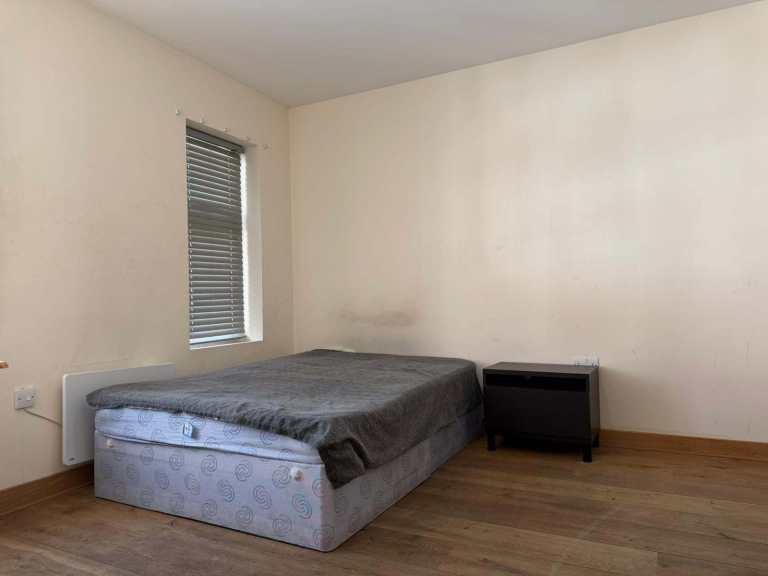 Self-Contained Studio Flat in Finchley (Temple Fortune) - DSS Welcome