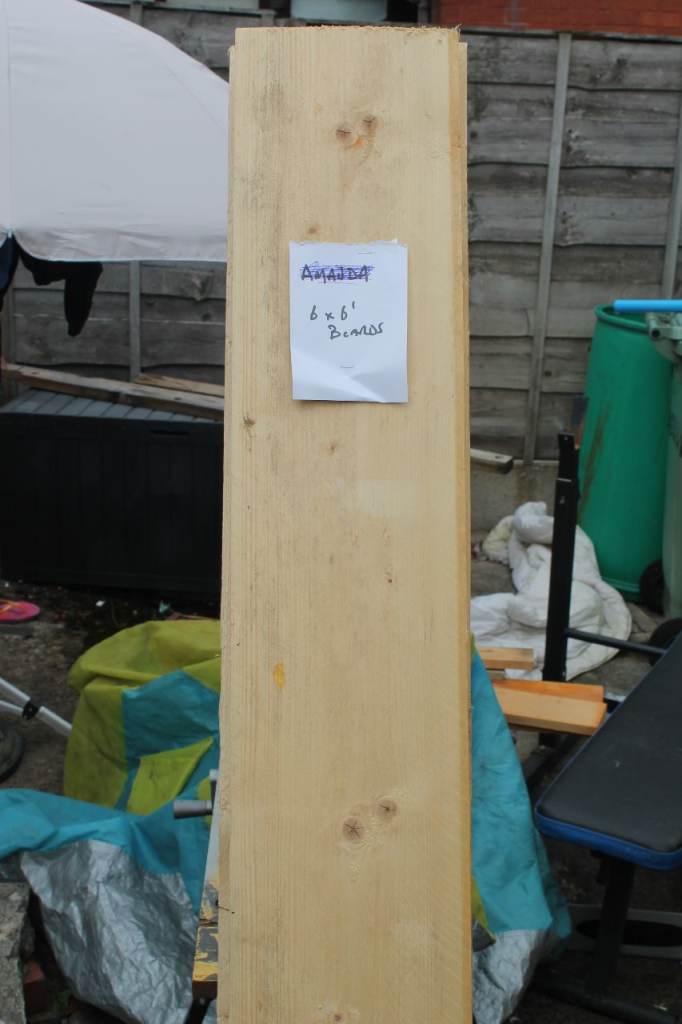 Scaffold boards- 6ft x 6 boards, lightly used and not weathered (been in the loft)