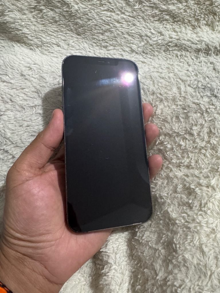 iPhone 12 Pro Max 256gb is in Good Condition 