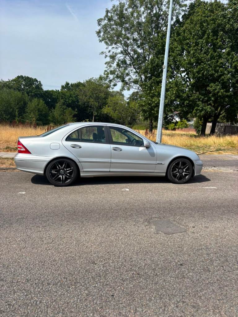 Mercedes-Benz, C CLASS, Saloon, 2005, Semi-Auto, 2148 (cc), 4 doors