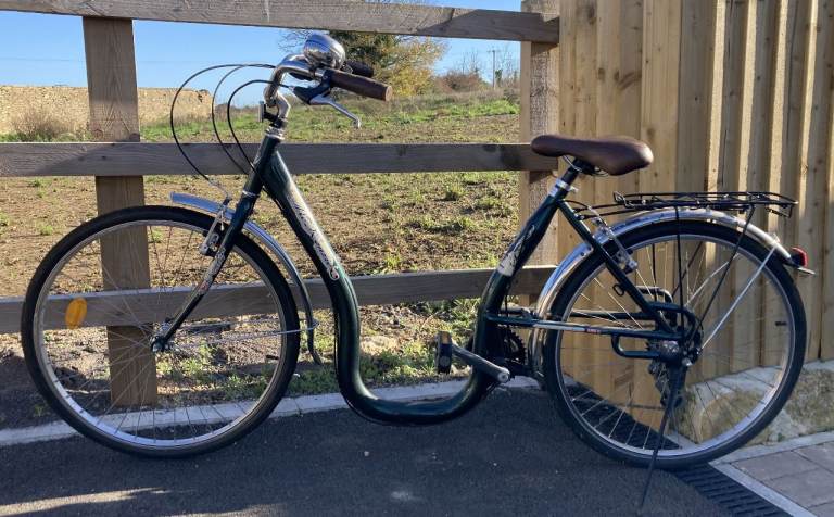 German Cycles McKenzie 6-speed step-through bicycle - Good Condition